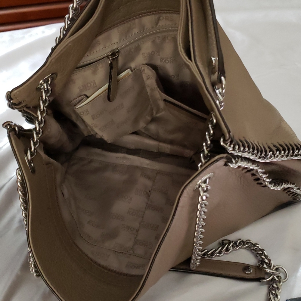 Bags - Picture 2 of 4